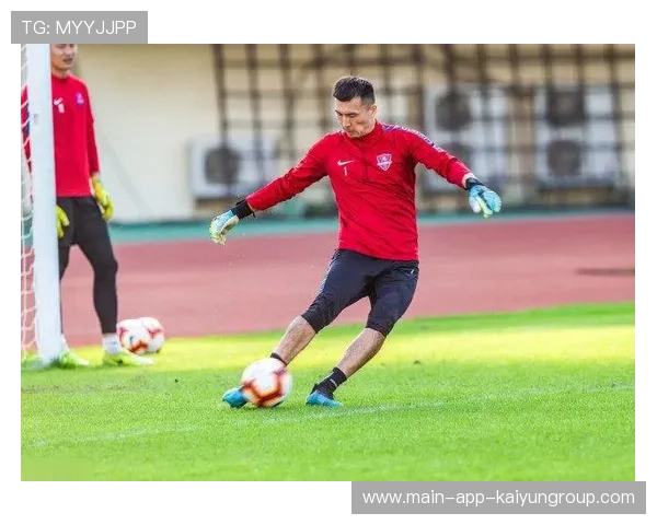 中超边路速度与突破训练：提高球员突破能力的关键训练方法